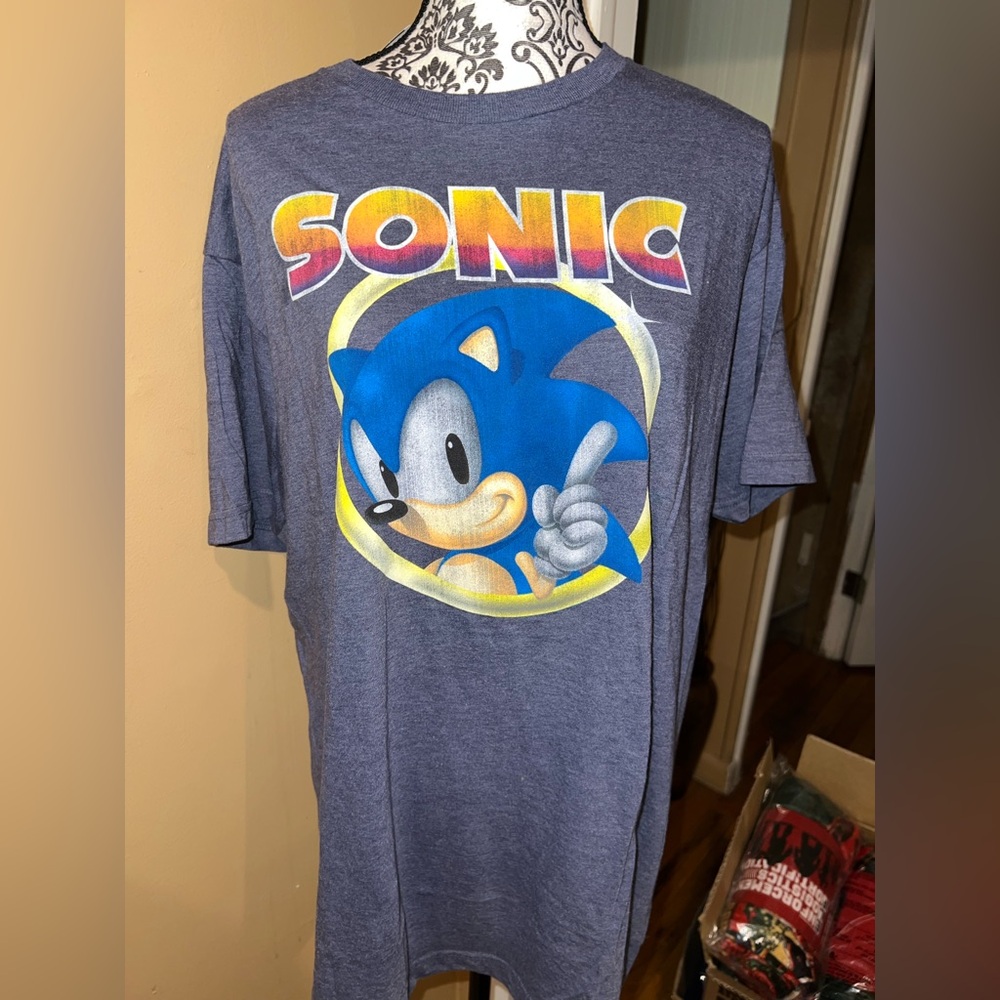Grey Sonic the Hedgehog Graphic T-Shirt